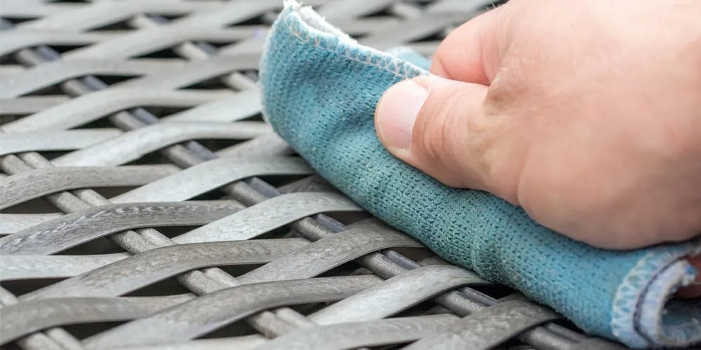 Údržba a starostlivosť o záhradný ratanový nábytok